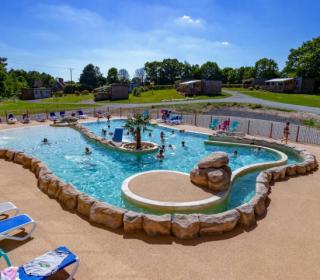 Camping Chateau de Lez-Eaux