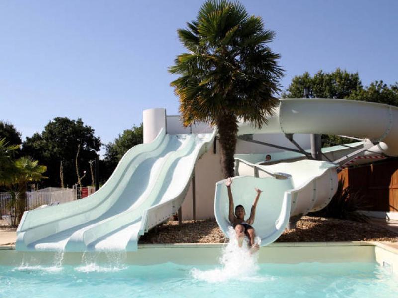 Camping Paradis Domaine Les Charmilles