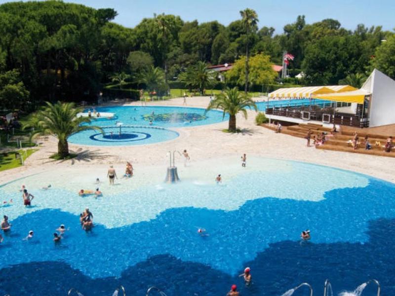 Camping Baia Domizia