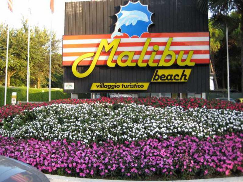 Camping Malibu Beach