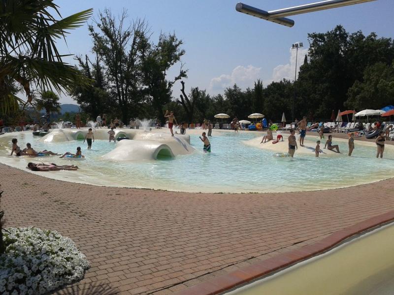 hu Norcenni Girasole Village