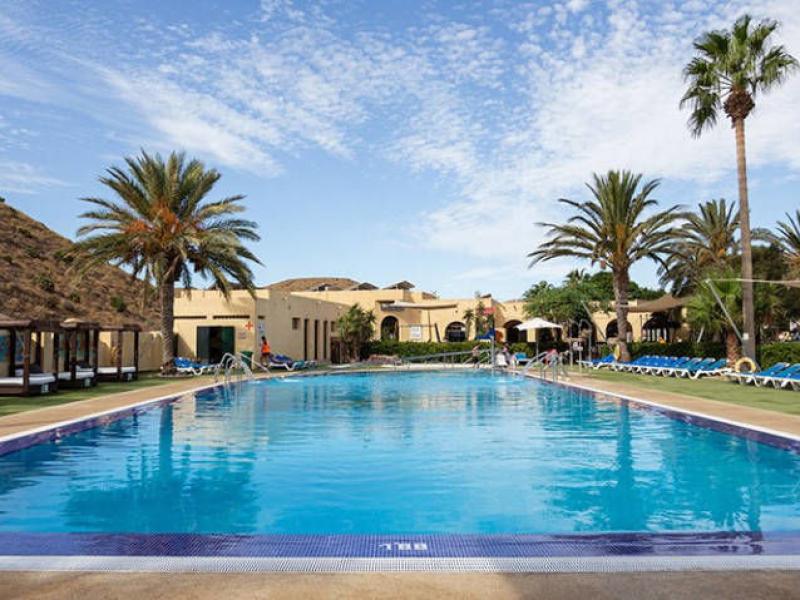 Camping Los Escullos