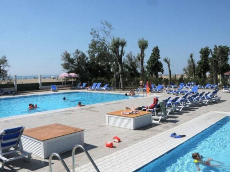 Punta Falconera Camping & Village