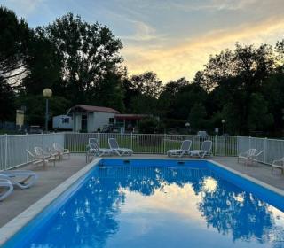 Camping Saintes Grandes Rives