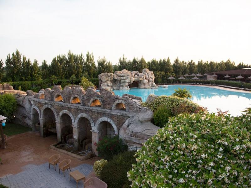 Tahiti Camping & Thermae Bungalow Park