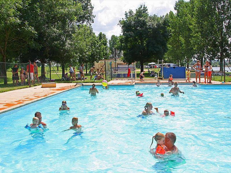 Camping Aux Rives du Soleil