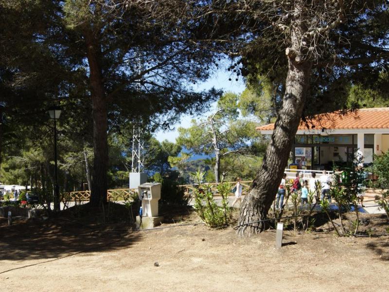 Camping Cala Llevadó