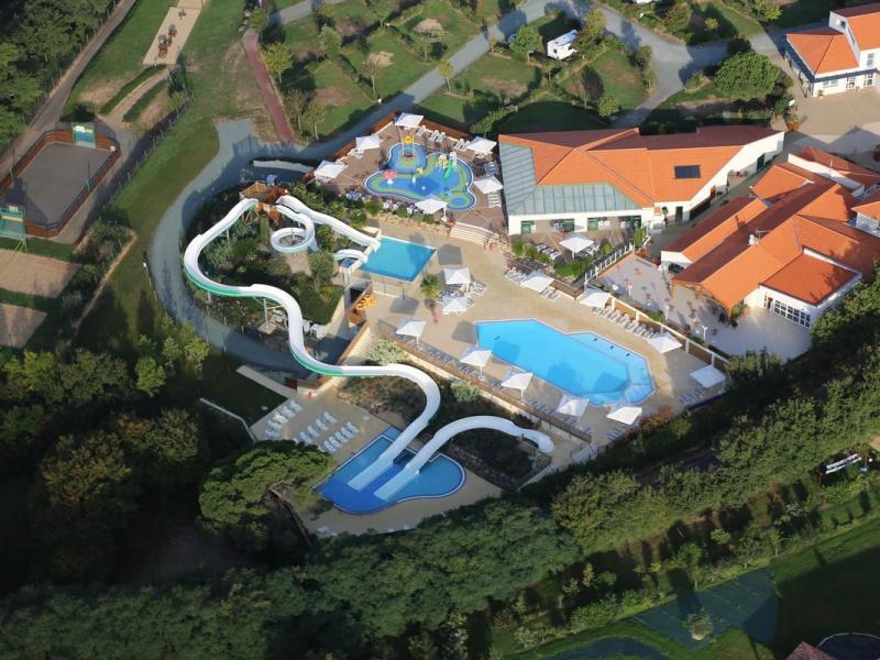 Camping Yelloh! Village Le Pin Parasol