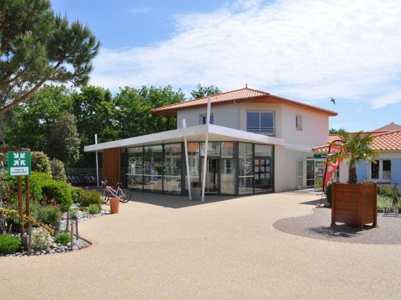 Camping Yelloh! Village Le Pin Parasol