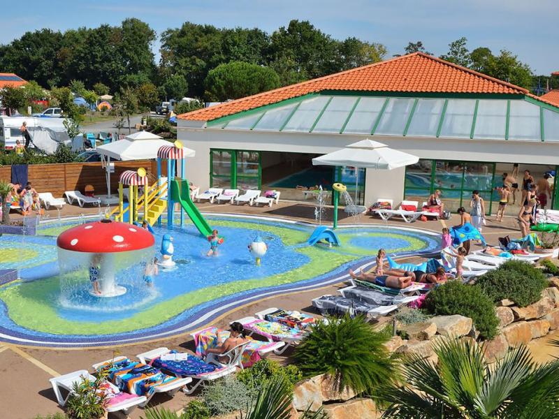 Camping Yelloh! Village Le Pin Parasol