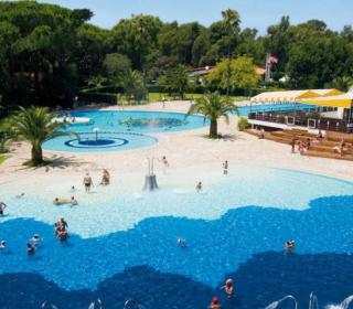 Camping Baia Domizia