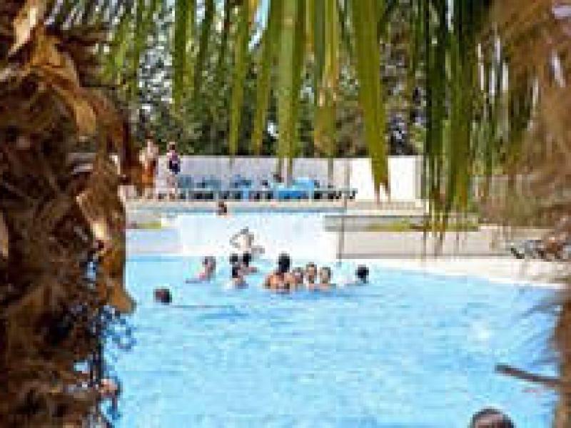 Campeggio Les Fontaines